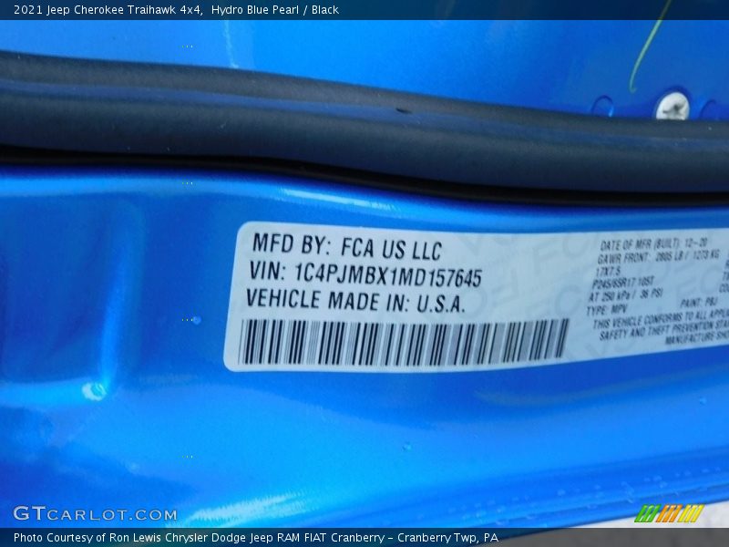Hydro Blue Pearl / Black 2021 Jeep Cherokee Traihawk 4x4