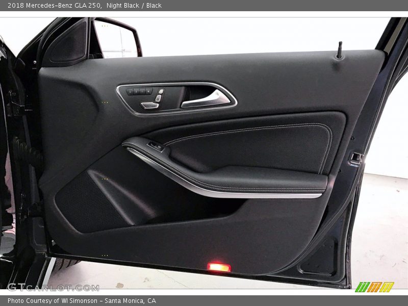 Night Black / Black 2018 Mercedes-Benz GLA 250