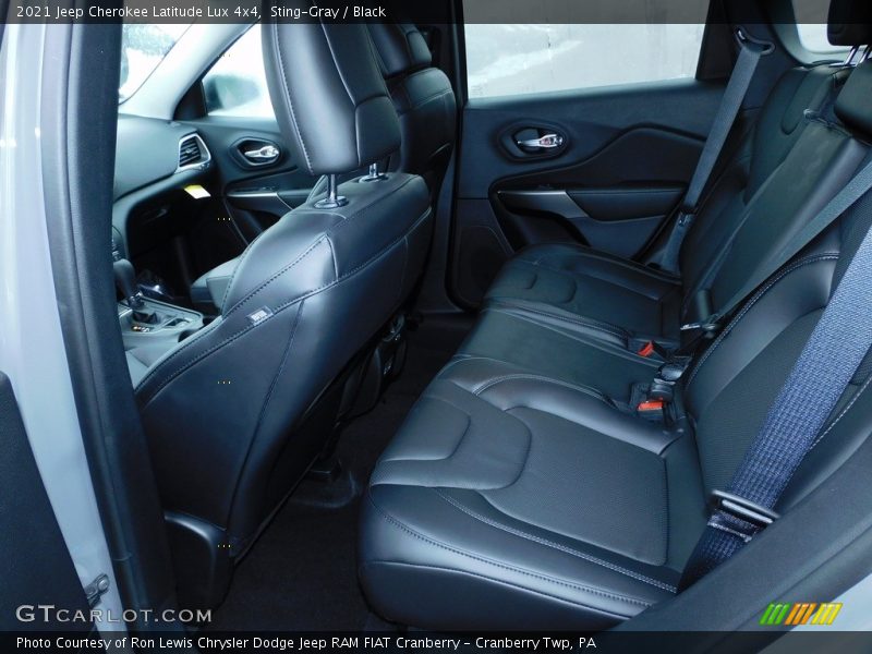 Sting-Gray / Black 2021 Jeep Cherokee Latitude Lux 4x4