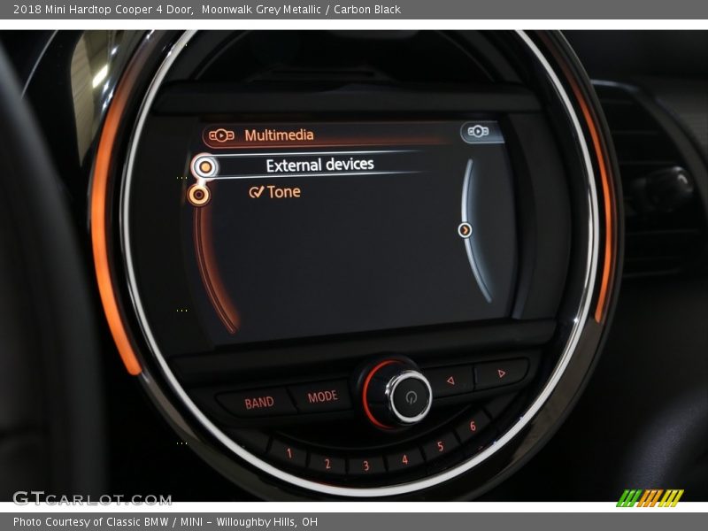Moonwalk Grey Metallic / Carbon Black 2018 Mini Hardtop Cooper 4 Door