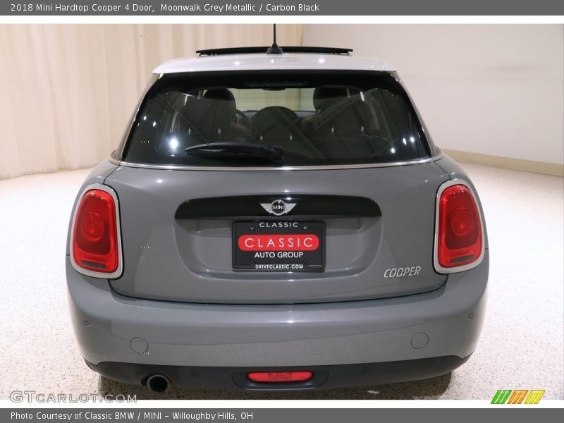 Moonwalk Grey Metallic / Carbon Black 2018 Mini Hardtop Cooper 4 Door