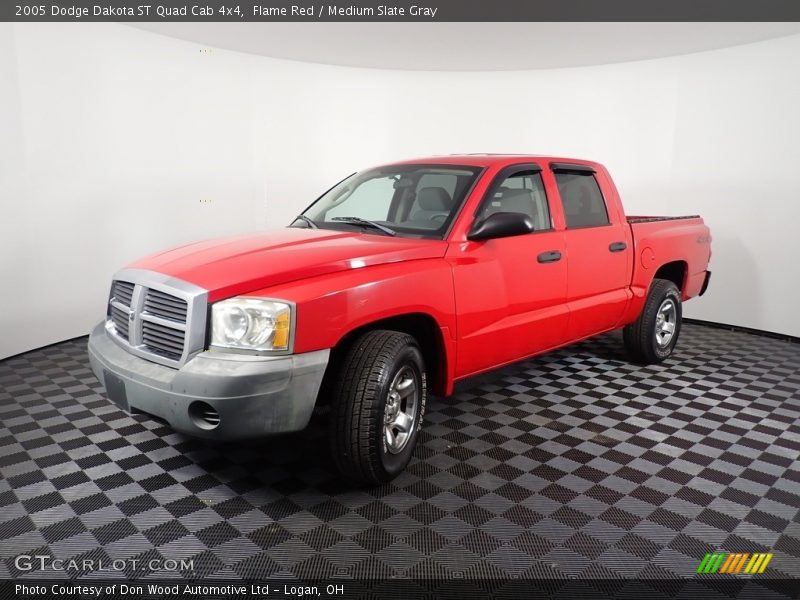 Flame Red / Medium Slate Gray 2005 Dodge Dakota ST Quad Cab 4x4