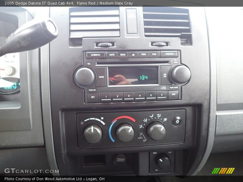 Flame Red / Medium Slate Gray 2005 Dodge Dakota ST Quad Cab 4x4