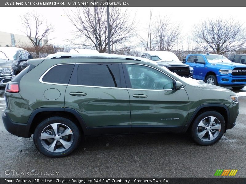 Olive Green Pearl / Ski Gray/Black 2021 Jeep Cherokee Limited 4x4