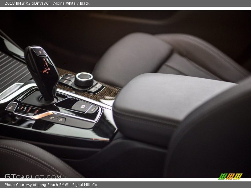 Alpine White / Black 2018 BMW X3 xDrive30i