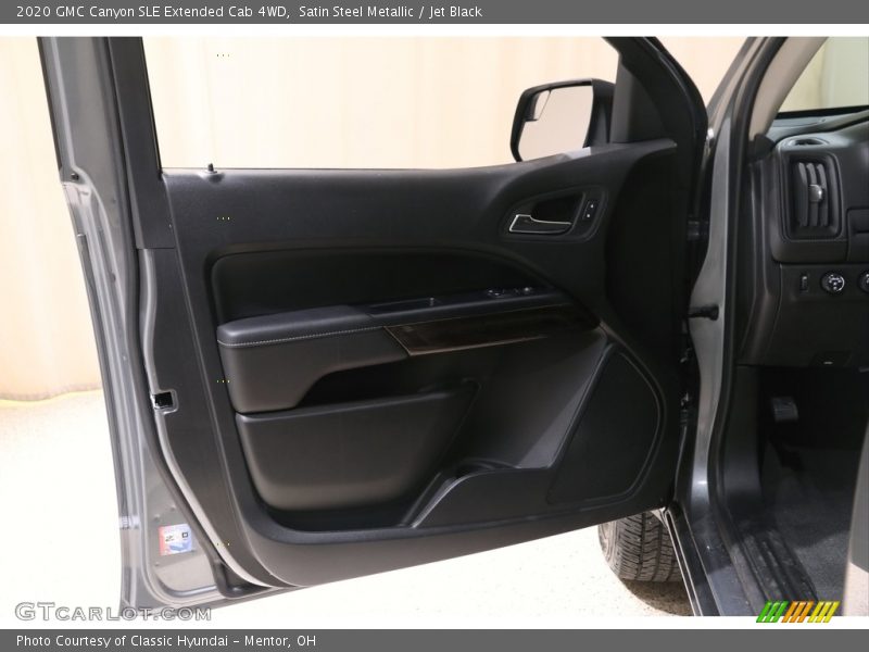Satin Steel Metallic / Jet Black 2020 GMC Canyon SLE Extended Cab 4WD