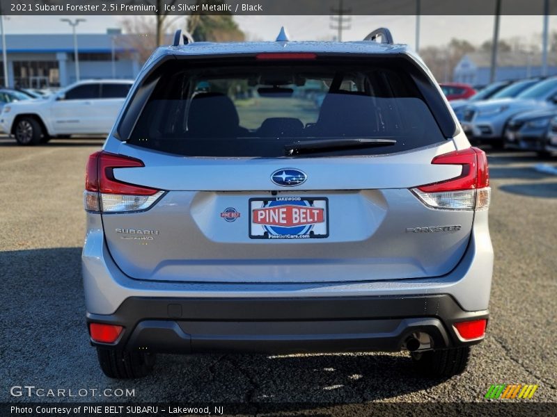 Ice Silver Metallic / Black 2021 Subaru Forester 2.5i Premium