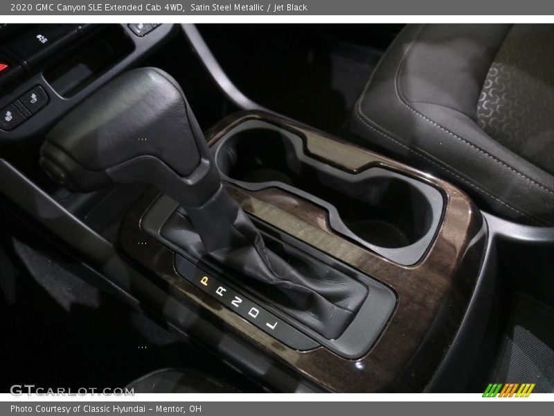  2020 Canyon SLE Extended Cab 4WD 8 Speed Automatic Shifter