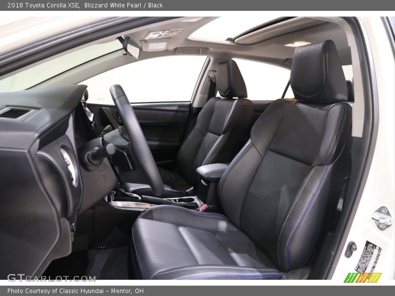 Blizzard White Pearl / Black 2018 Toyota Corolla XSE