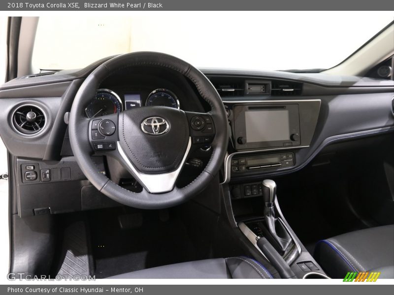 Blizzard White Pearl / Black 2018 Toyota Corolla XSE