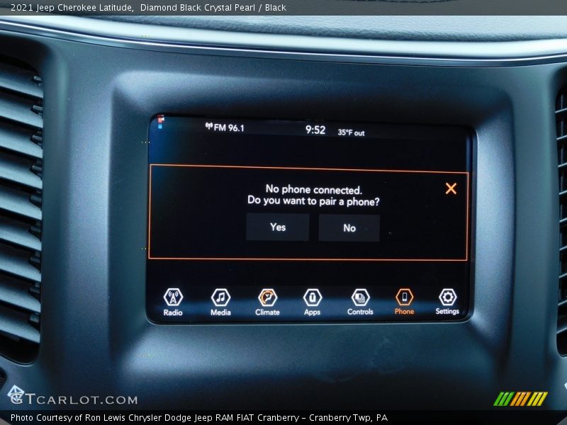 Diamond Black Crystal Pearl / Black 2021 Jeep Cherokee Latitude