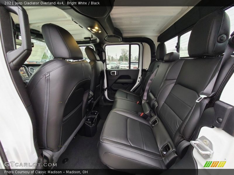 Bright White / Black 2021 Jeep Gladiator Overland 4x4