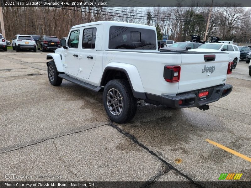Bright White / Black 2021 Jeep Gladiator Overland 4x4