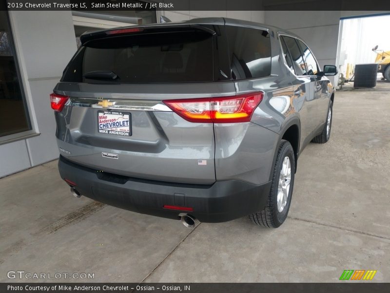 Satin Steel Metallic / Jet Black 2019 Chevrolet Traverse LS