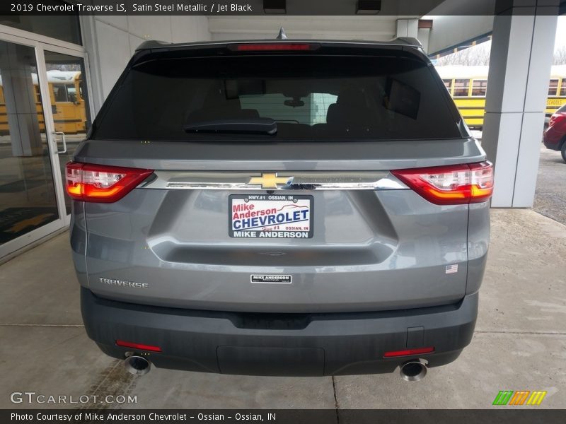 Satin Steel Metallic / Jet Black 2019 Chevrolet Traverse LS