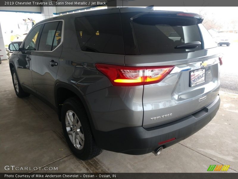 Satin Steel Metallic / Jet Black 2019 Chevrolet Traverse LS
