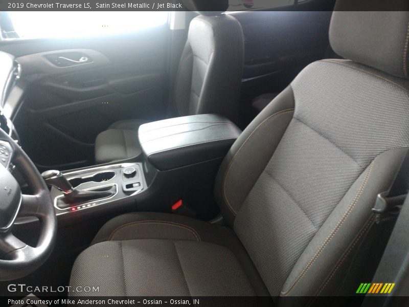 Satin Steel Metallic / Jet Black 2019 Chevrolet Traverse LS