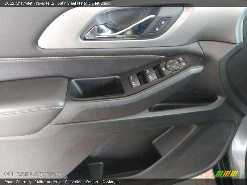 Satin Steel Metallic / Jet Black 2019 Chevrolet Traverse LS