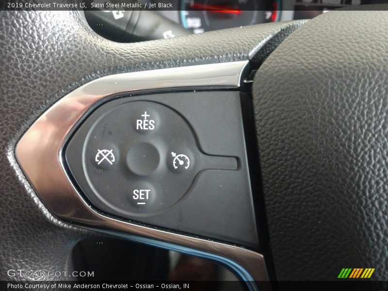 Satin Steel Metallic / Jet Black 2019 Chevrolet Traverse LS