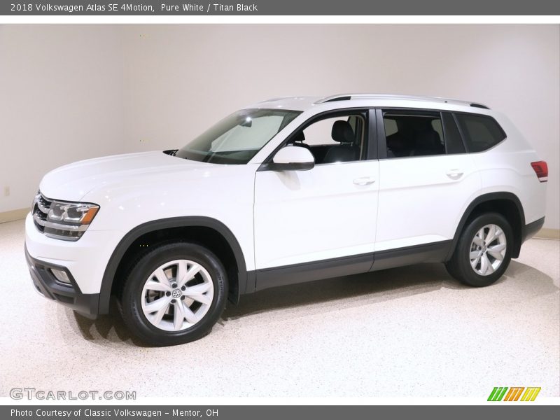 Pure White / Titan Black 2018 Volkswagen Atlas SE 4Motion