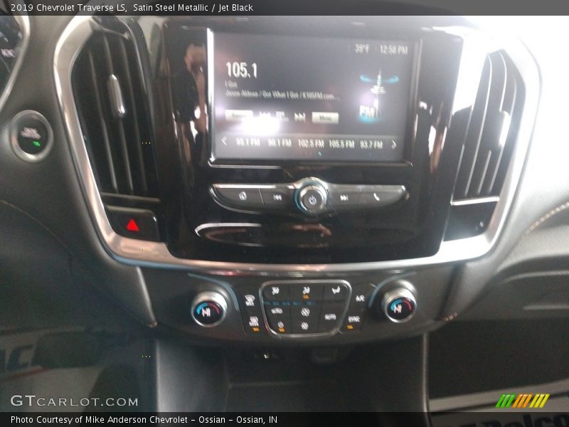 Satin Steel Metallic / Jet Black 2019 Chevrolet Traverse LS