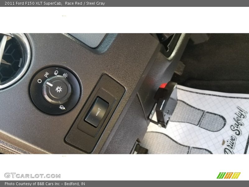Race Red / Steel Gray 2011 Ford F150 XLT SuperCab