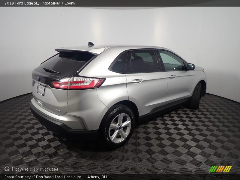 Ingot Silver / Ebony 2019 Ford Edge SE