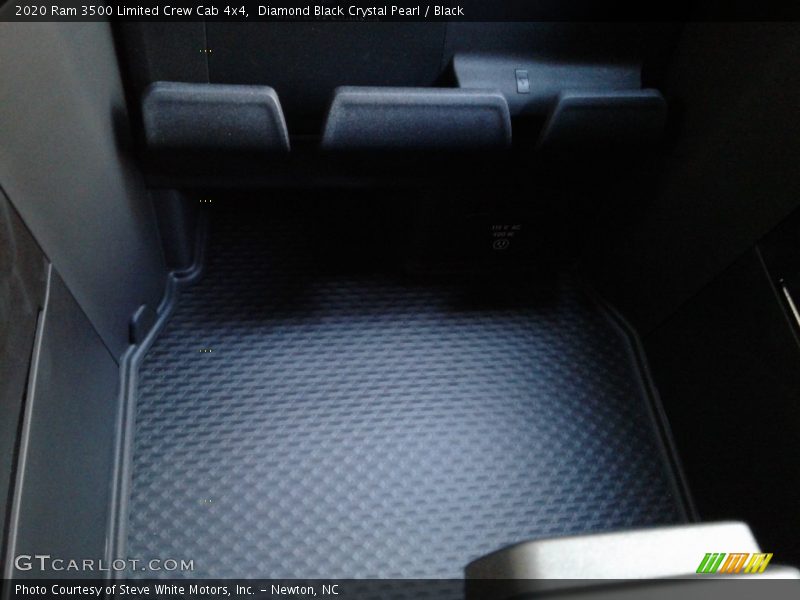 Diamond Black Crystal Pearl / Black 2020 Ram 3500 Limited Crew Cab 4x4