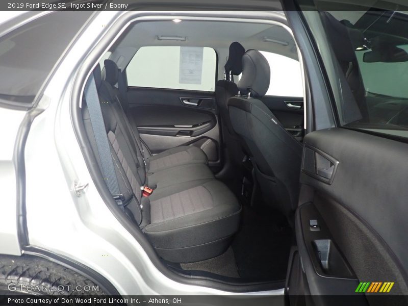 Ingot Silver / Ebony 2019 Ford Edge SE