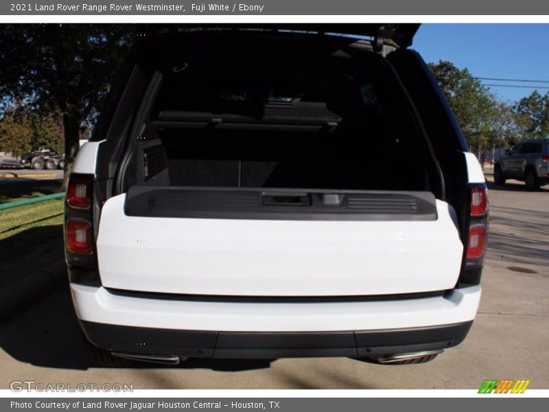 Fuji White / Ebony 2021 Land Rover Range Rover Westminster