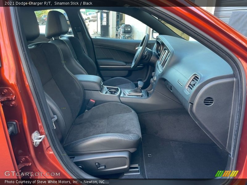 Sinamon Stick / Black 2021 Dodge Charger R/T