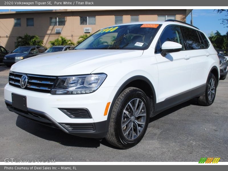  2020 Tiguan SE Pure White