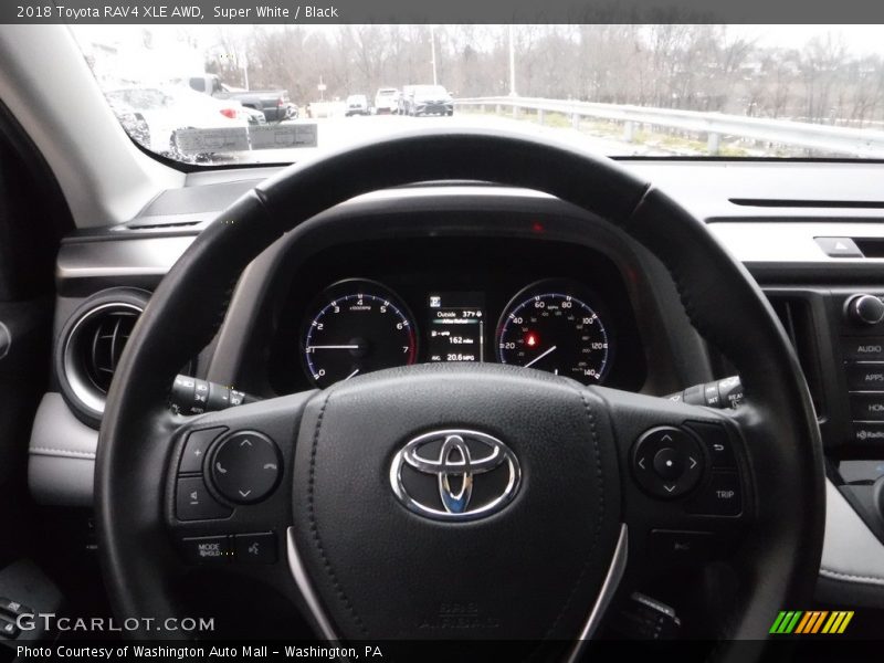 Super White / Black 2018 Toyota RAV4 XLE AWD