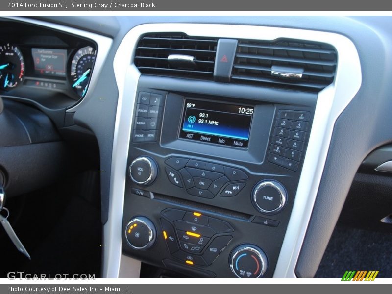 Sterling Gray / Charcoal Black 2014 Ford Fusion SE