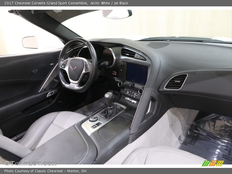 Arctic White / Jet Black 2017 Chevrolet Corvette Grand Sport Convertible