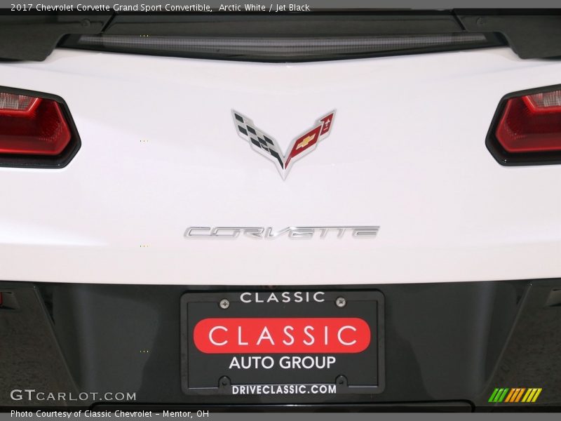 Arctic White / Jet Black 2017 Chevrolet Corvette Grand Sport Convertible