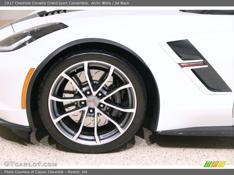 Arctic White / Jet Black 2017 Chevrolet Corvette Grand Sport Convertible