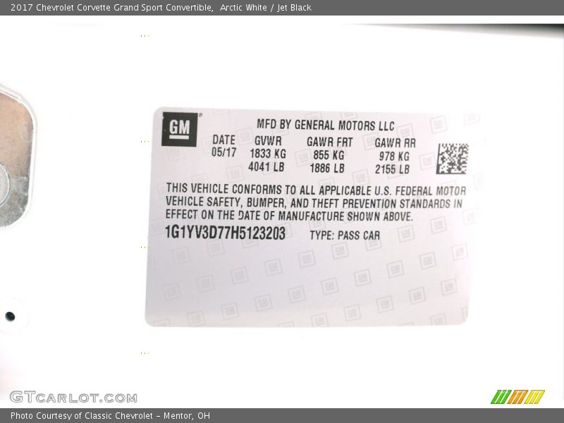 Arctic White / Jet Black 2017 Chevrolet Corvette Grand Sport Convertible