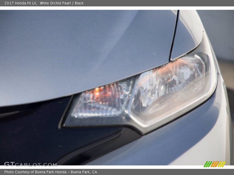 White Orchid Pearl / Black 2017 Honda Fit LX