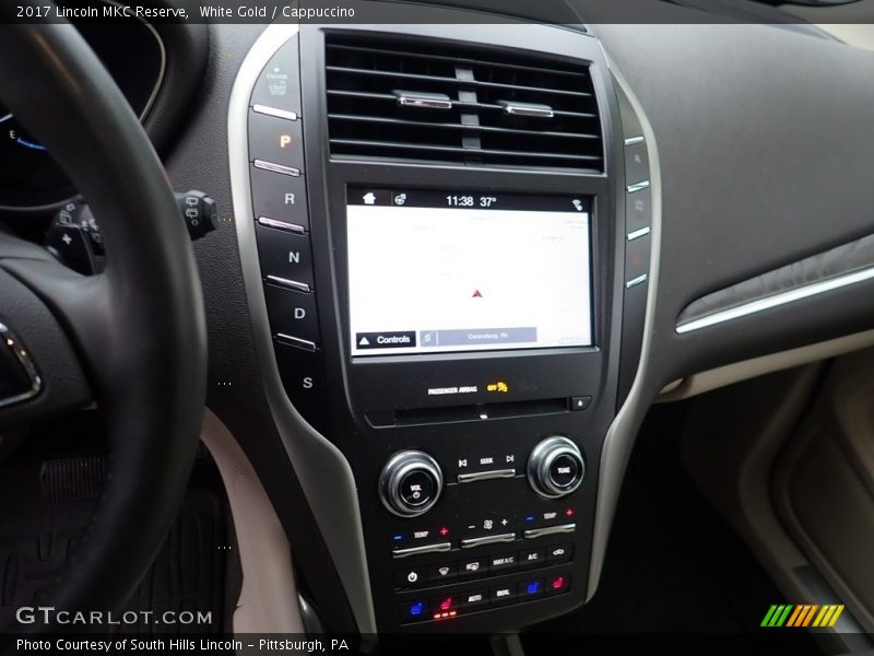 White Gold / Cappuccino 2017 Lincoln MKC Reserve