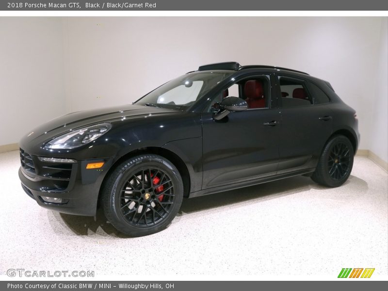 Black / Black/Garnet Red 2018 Porsche Macan GTS