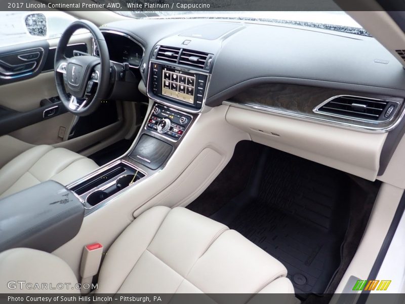 Dashboard of 2017 Continental Premier AWD