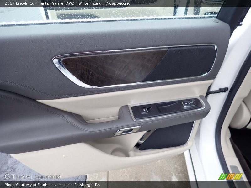 Door Panel of 2017 Continental Premier AWD