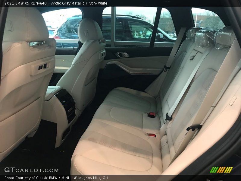 Arctic Gray Metallic / Ivory White 2021 BMW X5 xDrive40i