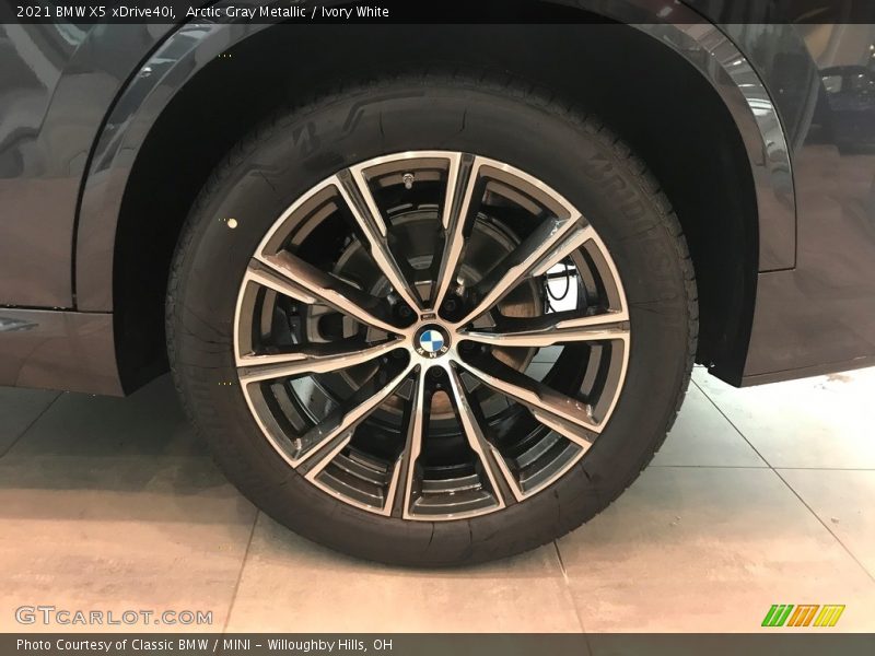 Arctic Gray Metallic / Ivory White 2021 BMW X5 xDrive40i