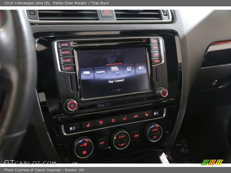 Controls of 2016 Jetta SEL