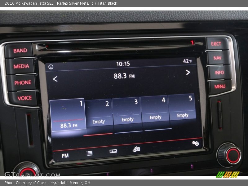 Controls of 2016 Jetta SEL