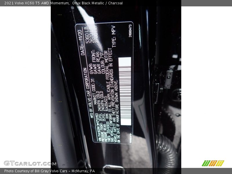 Onyx Black Metallic / Charcoal 2021 Volvo XC60 T5 AWD Momentum