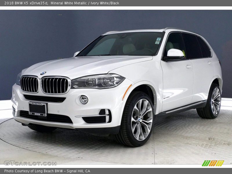 Mineral White Metallic / Ivory White/Black 2018 BMW X5 xDrive35d