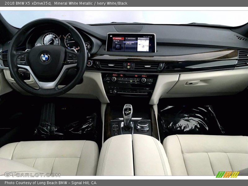 Mineral White Metallic / Ivory White/Black 2018 BMW X5 xDrive35d